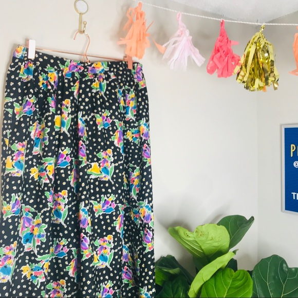 VTG Retro High Waisted Midi Length Floral Skirt - Picture 5 of 5